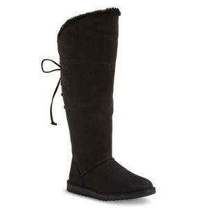 Cozy Black Winter Boots ❄️